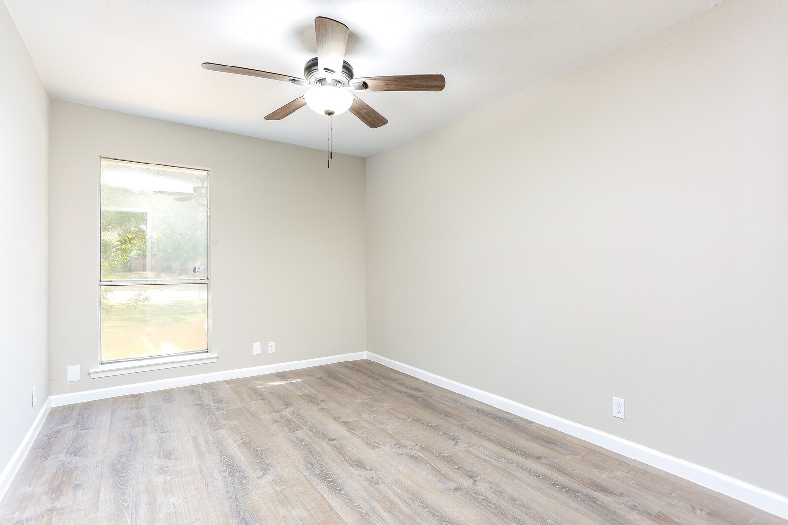 3305 Morning Drive Property Photo 8