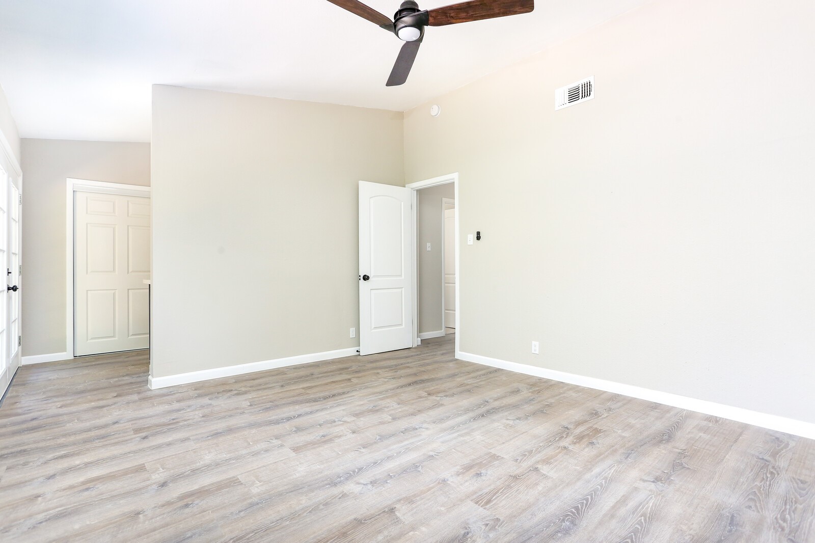 3305 Morning Drive Property Photo 12