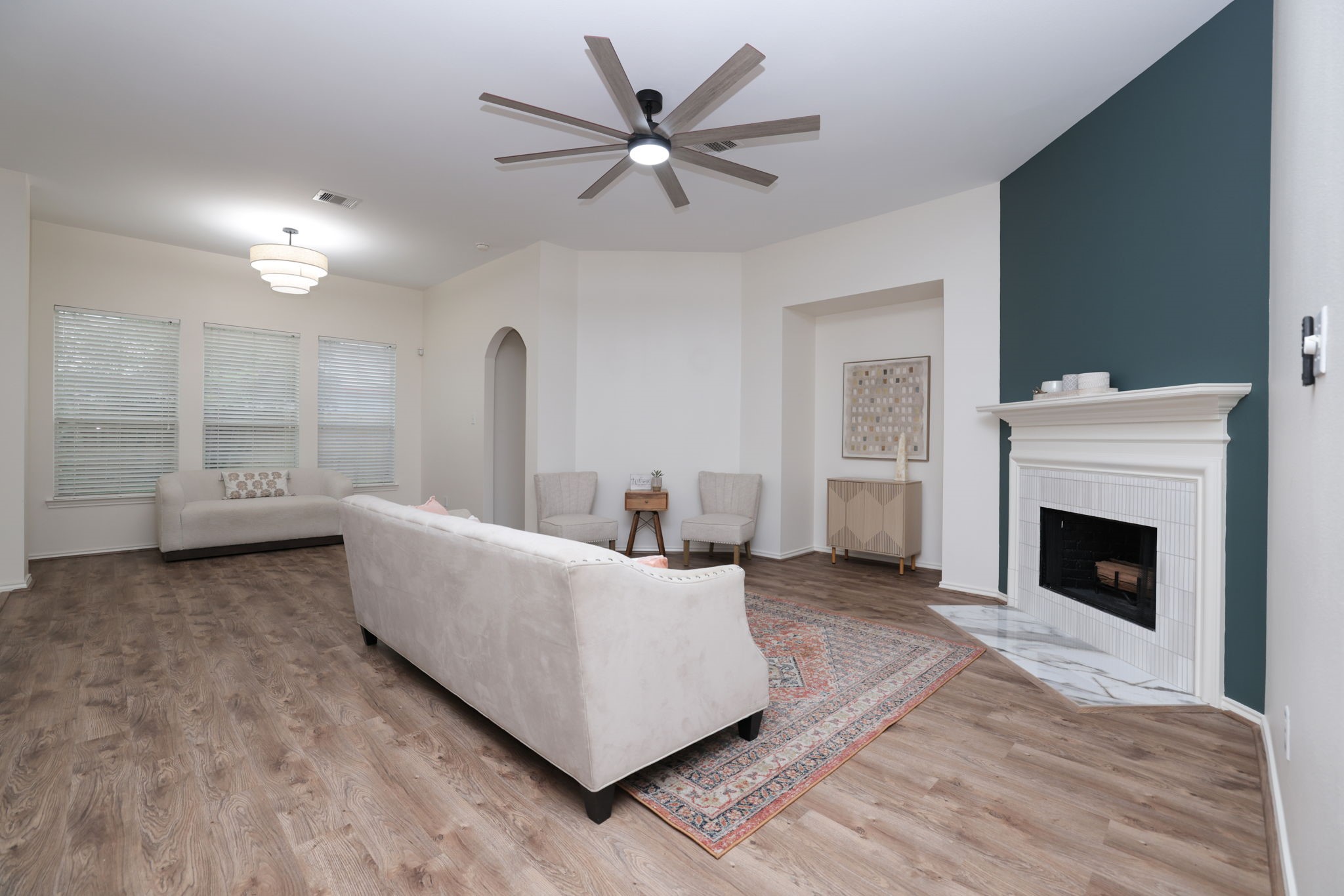 4814 Mosaic Canyon Court Property Photo 8