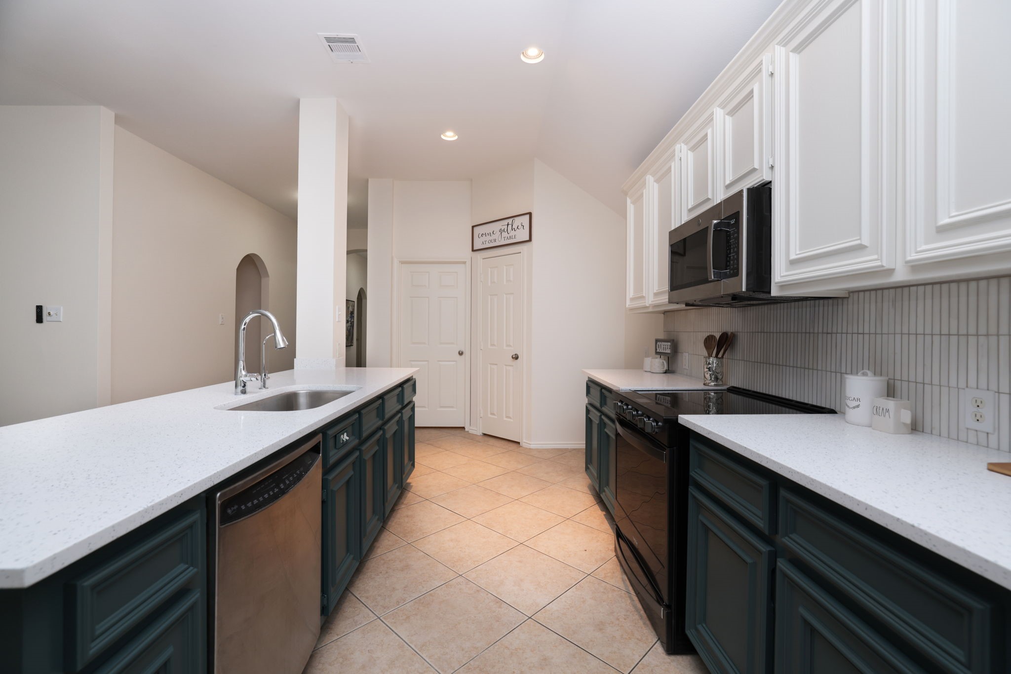 4814 Mosaic Canyon Court Property Photo 20