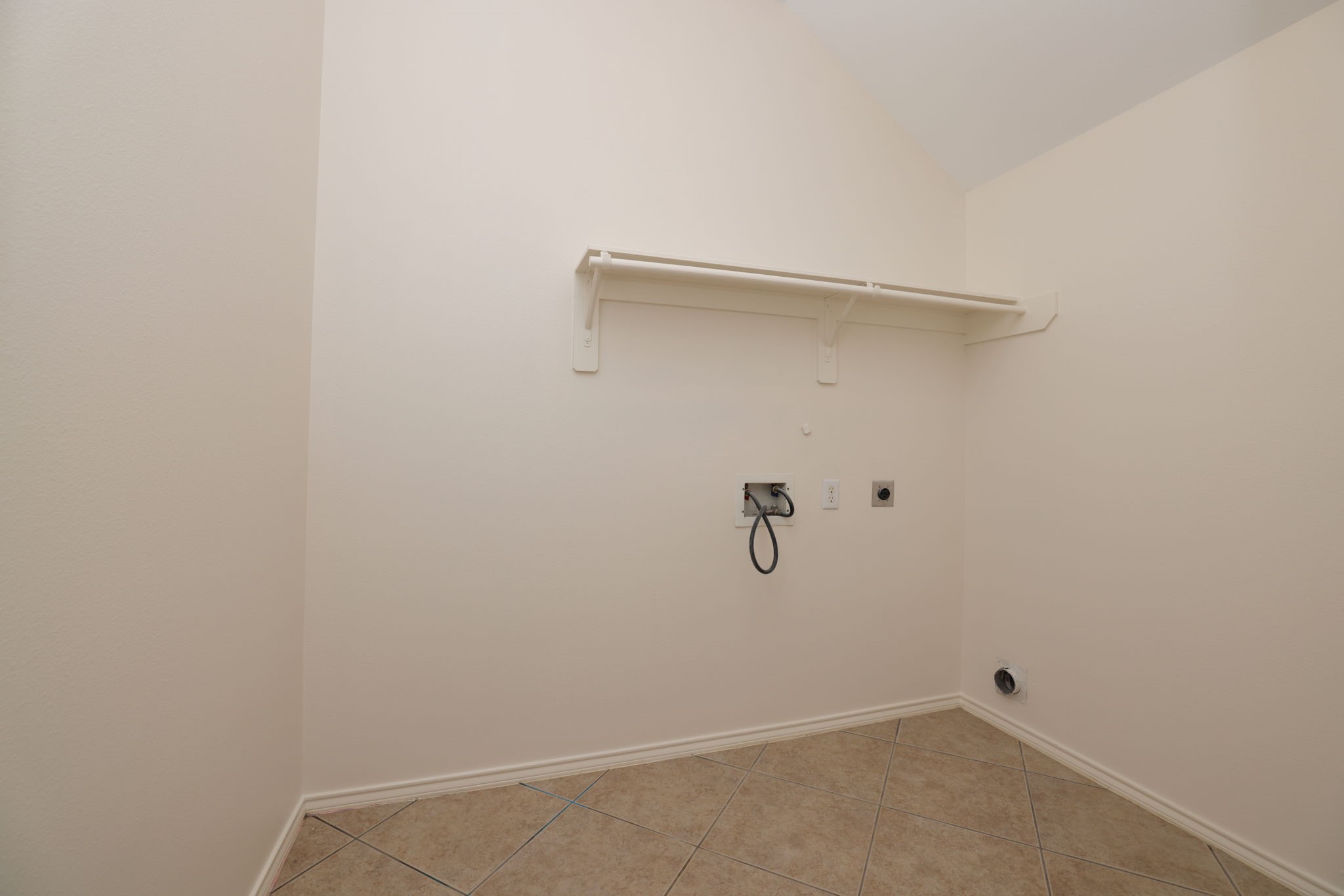 4814 Mosaic Canyon Court Property Photo 22