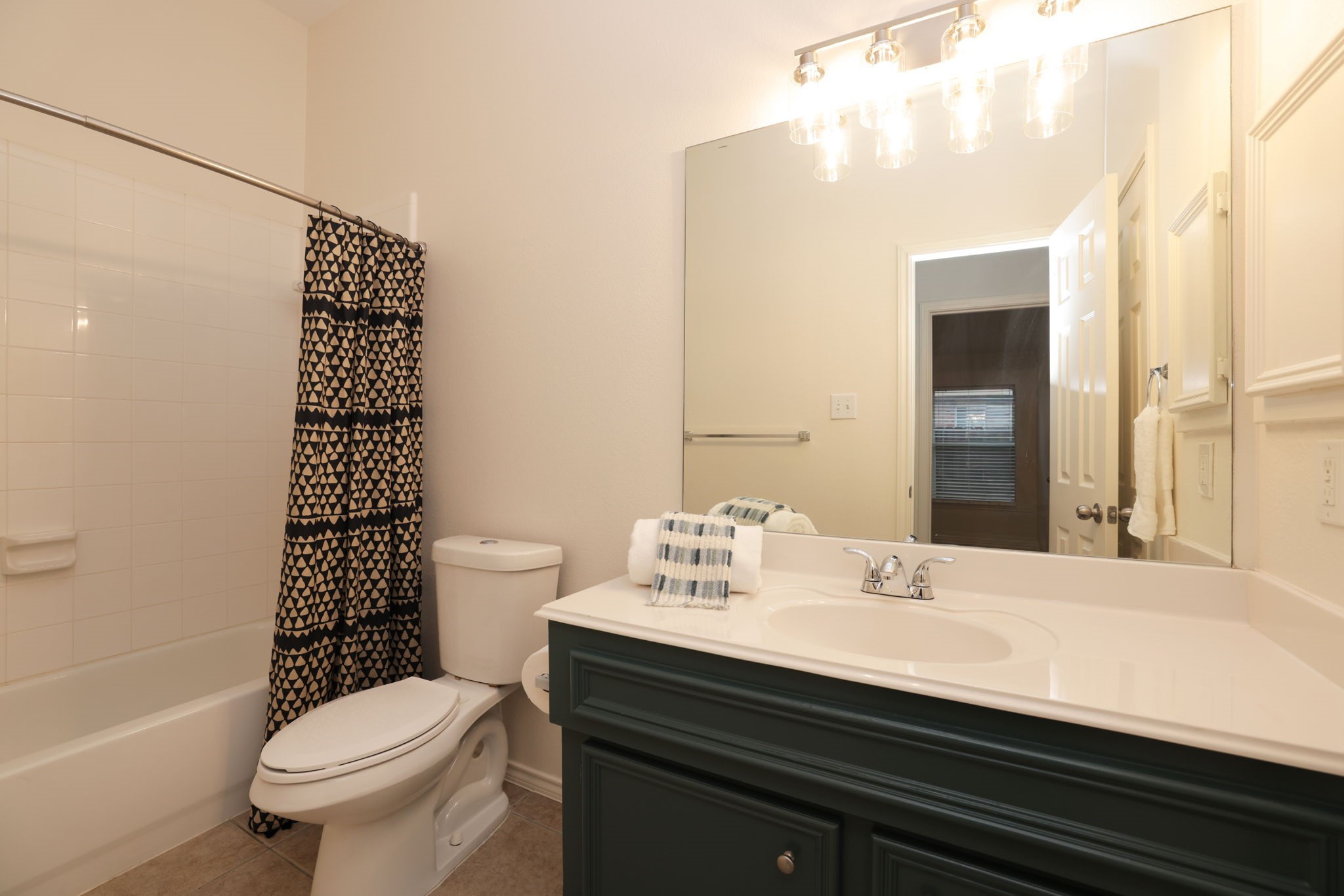4814 Mosaic Canyon Court Property Photo 32