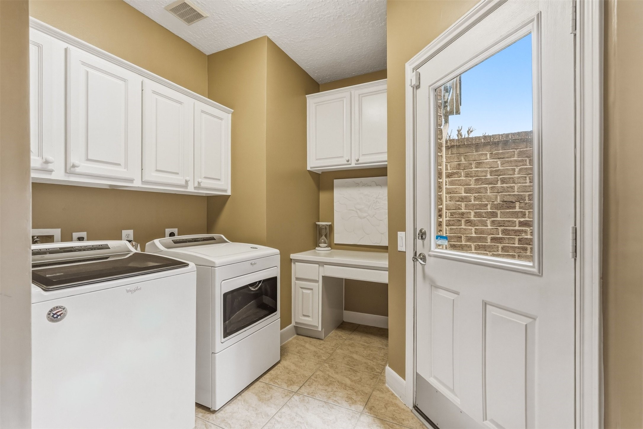 23915 Hamptonshire Lane Property Photo 23