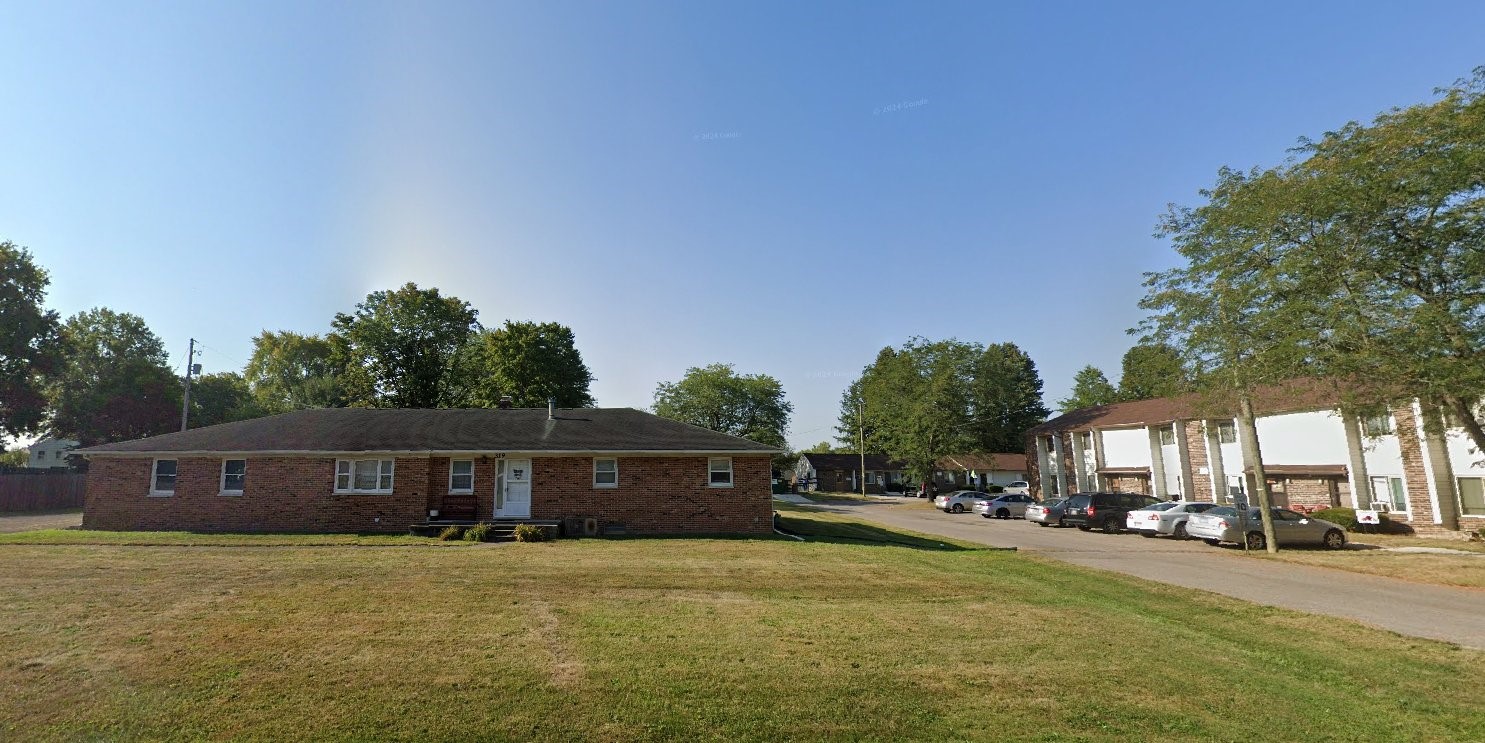 351 Fairview Ave Property Photo 4
