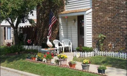 351 Fairview Ave Property Photo 6