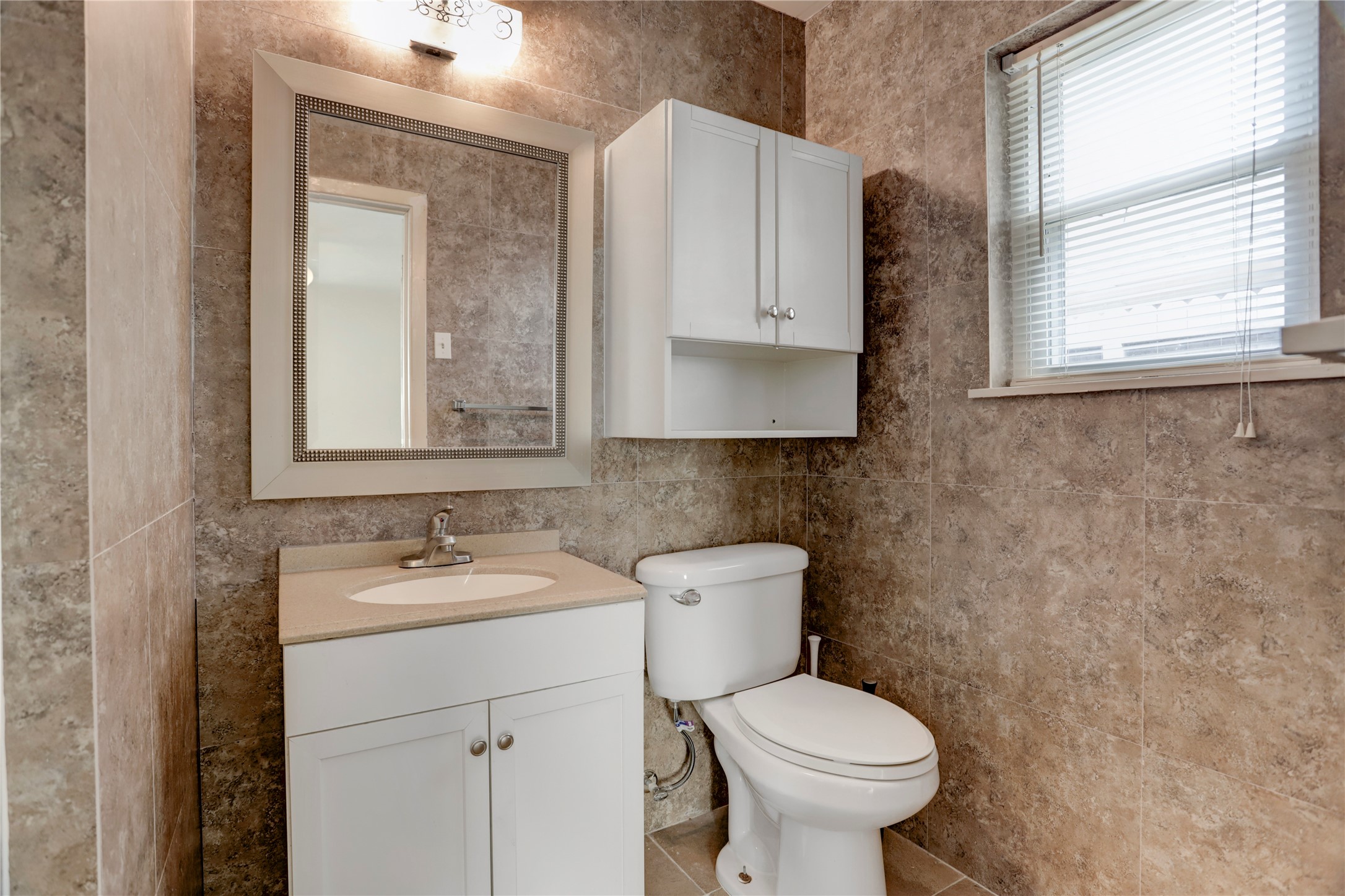 4421 Willowbend Boulevard Property Photo 11