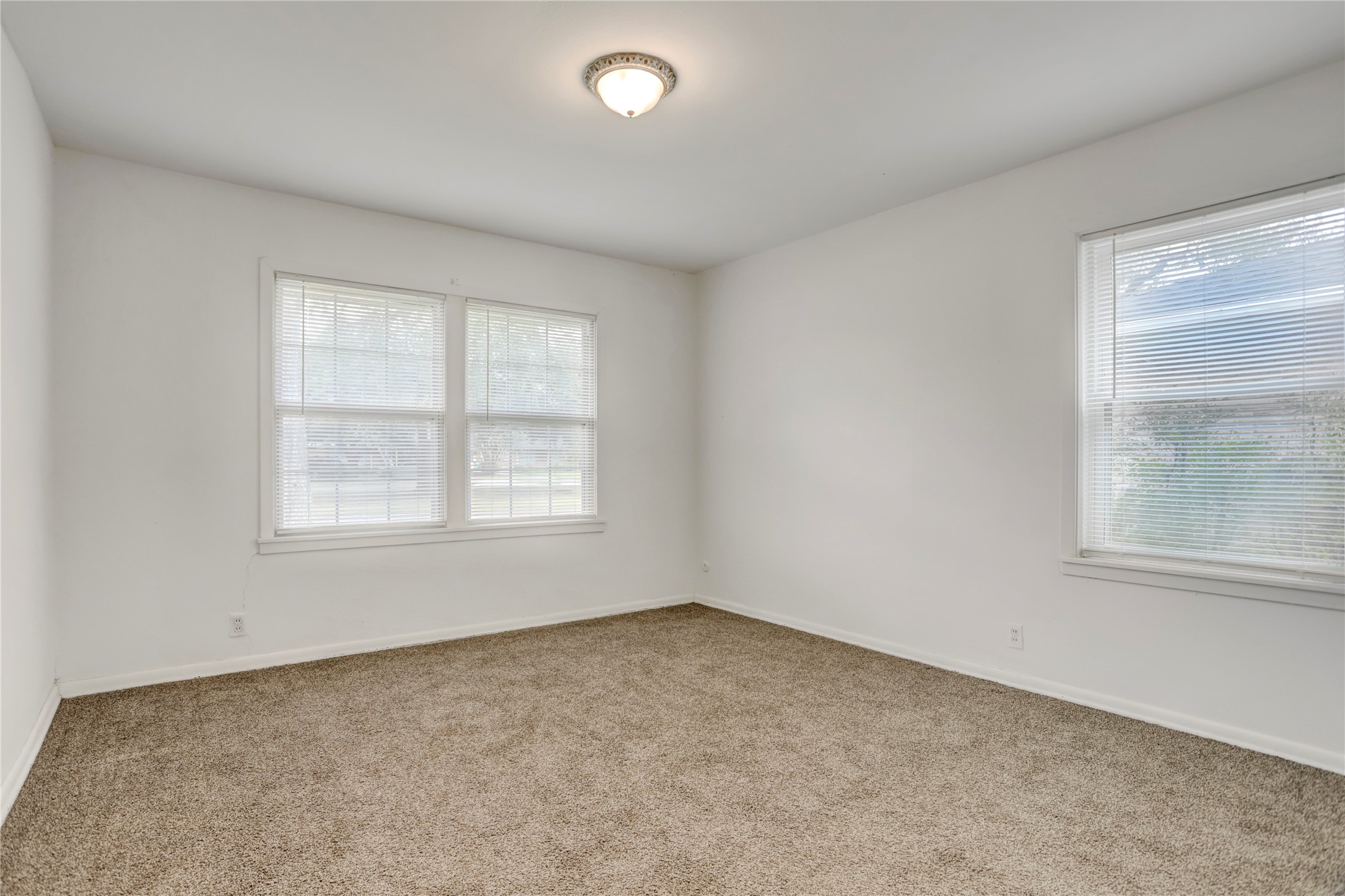 4421 Willowbend Boulevard Property Photo 13