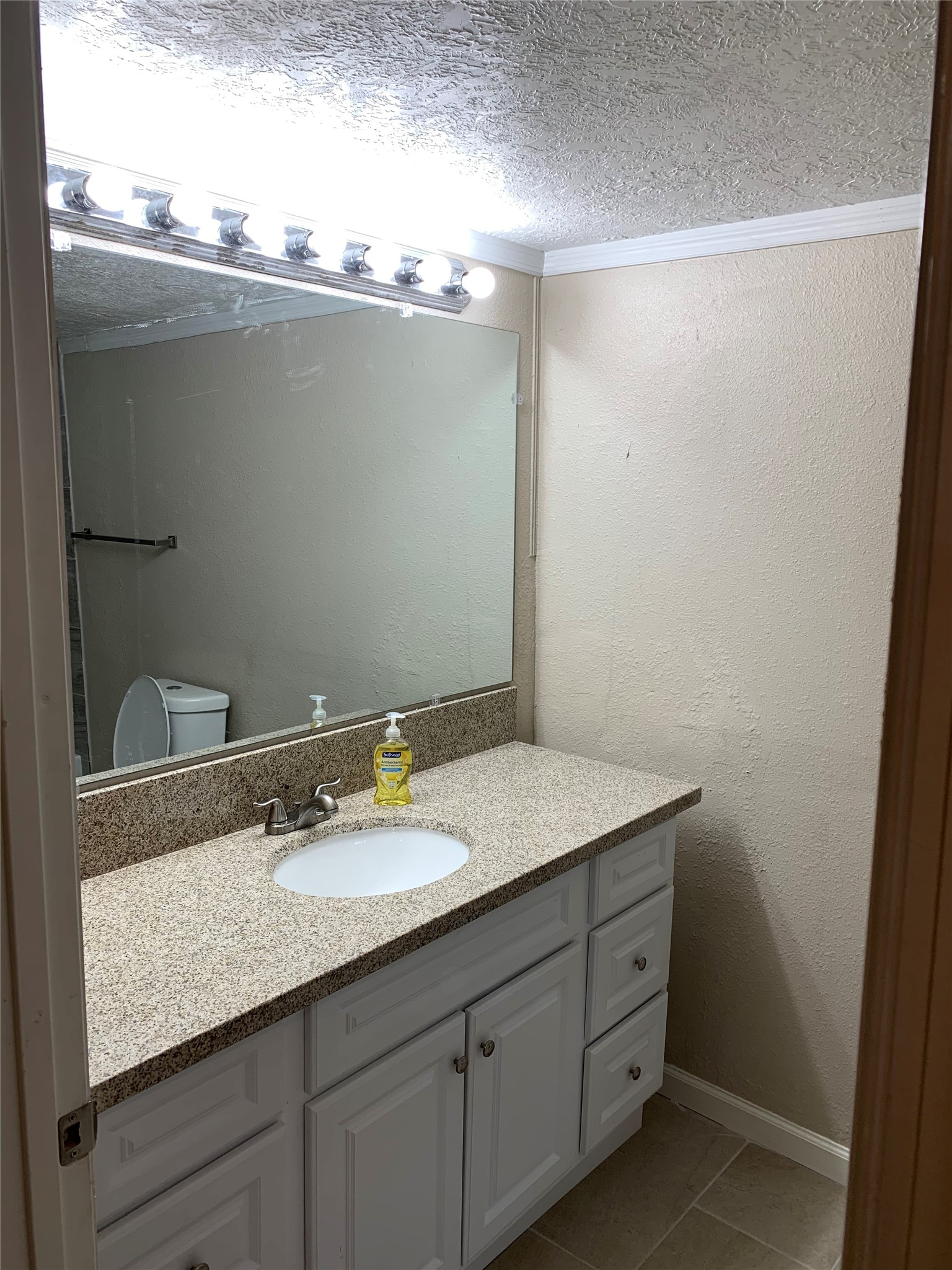 7210 Wileyvale Road B Property Photo 4