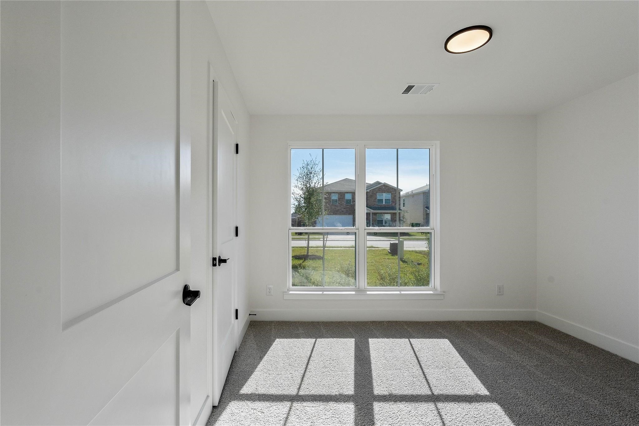 336 Bryan Way Property Photo 14
