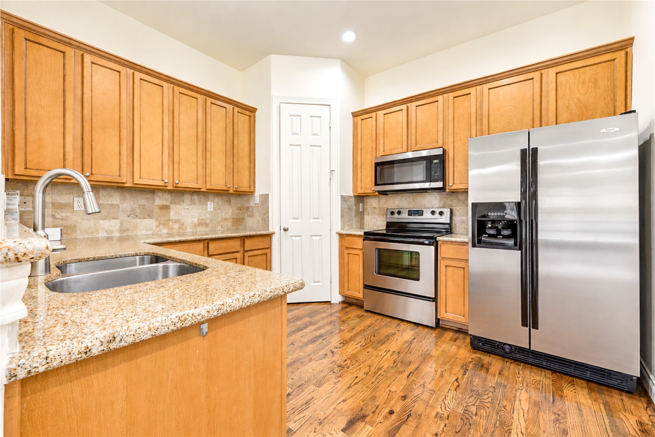 1610 Colorado St Property Photo 1