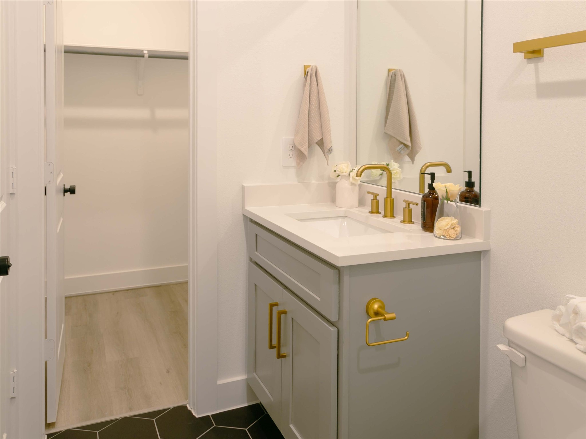 3263 Sauce Pan Way B Property Photo 14