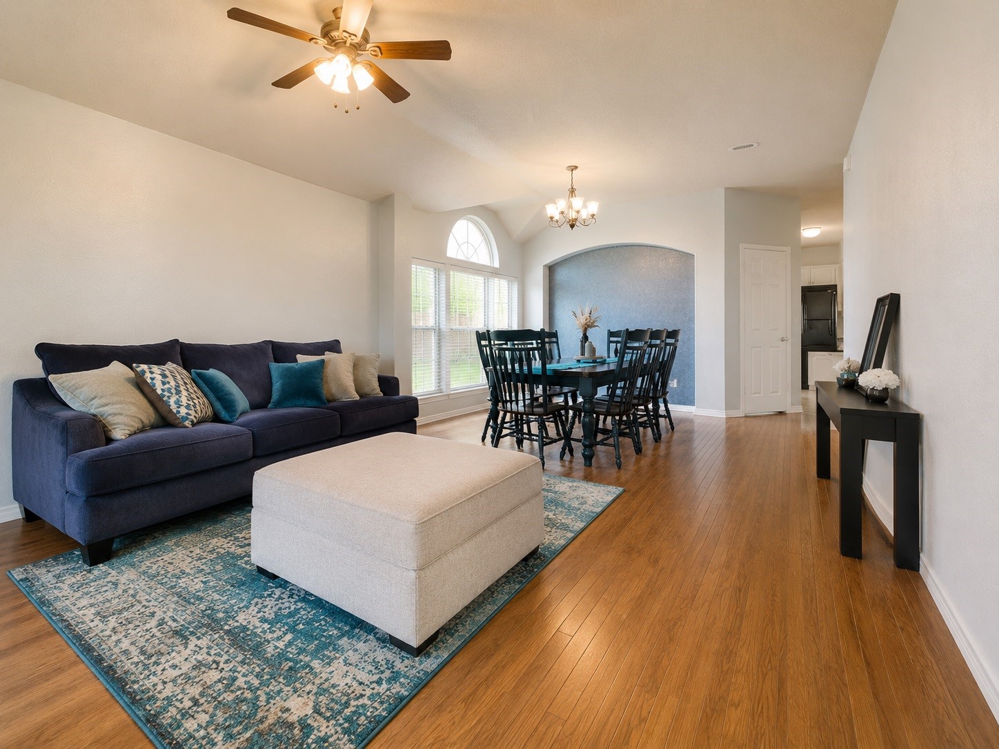 1303 Mayberry Circle Property Photo 5