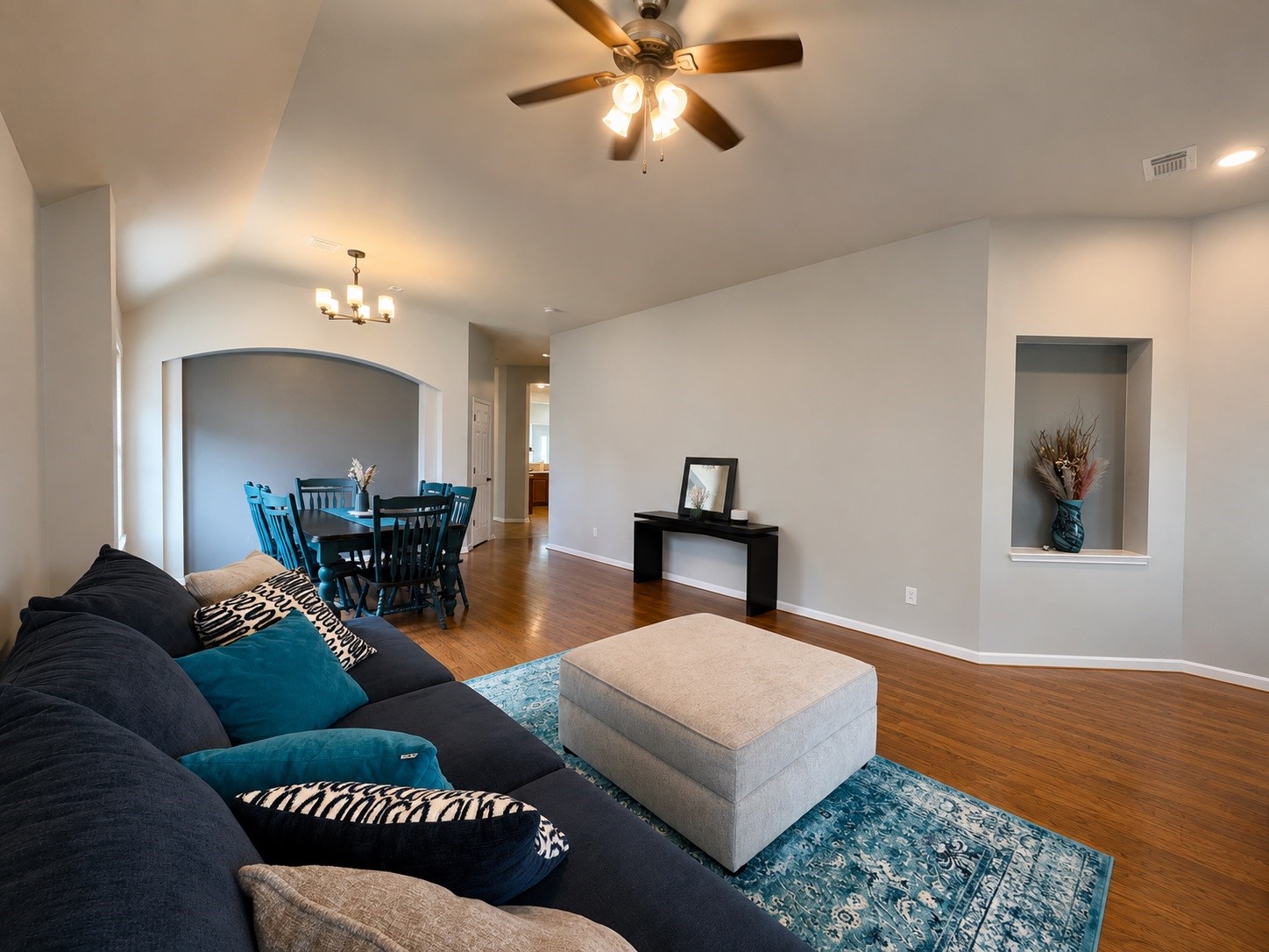 1303 Mayberry Circle Property Photo 6