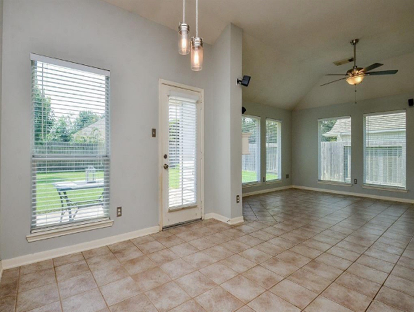1303 Mayberry Circle Property Photo 12