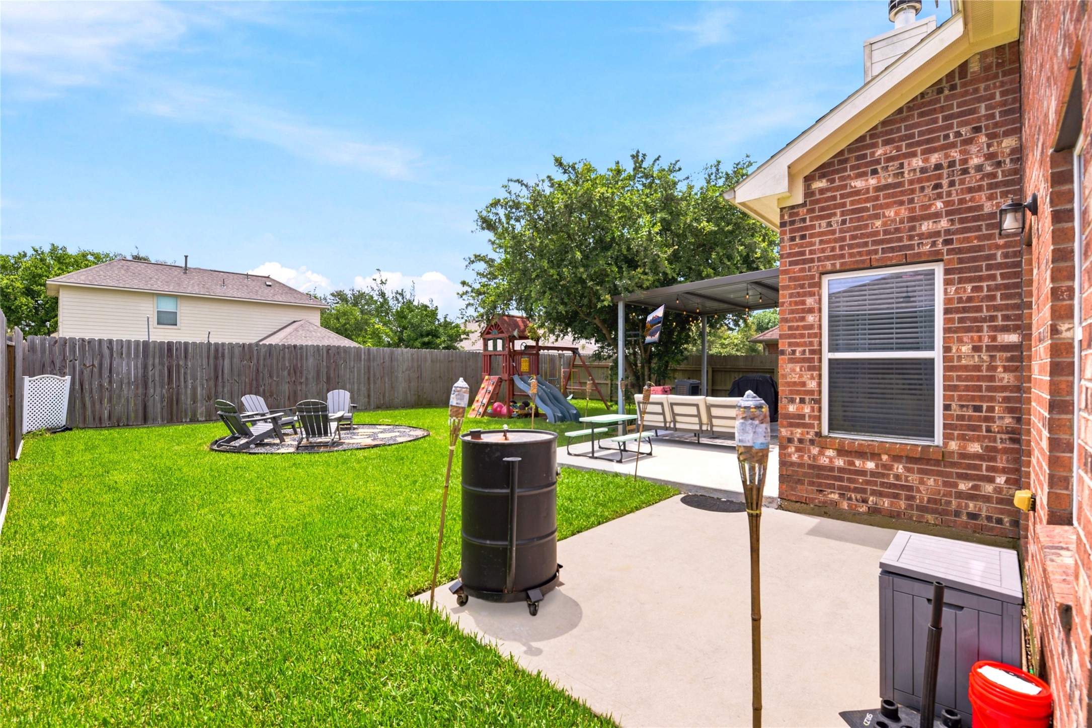 8226 Mandalay Bay Drive Property Photo 33