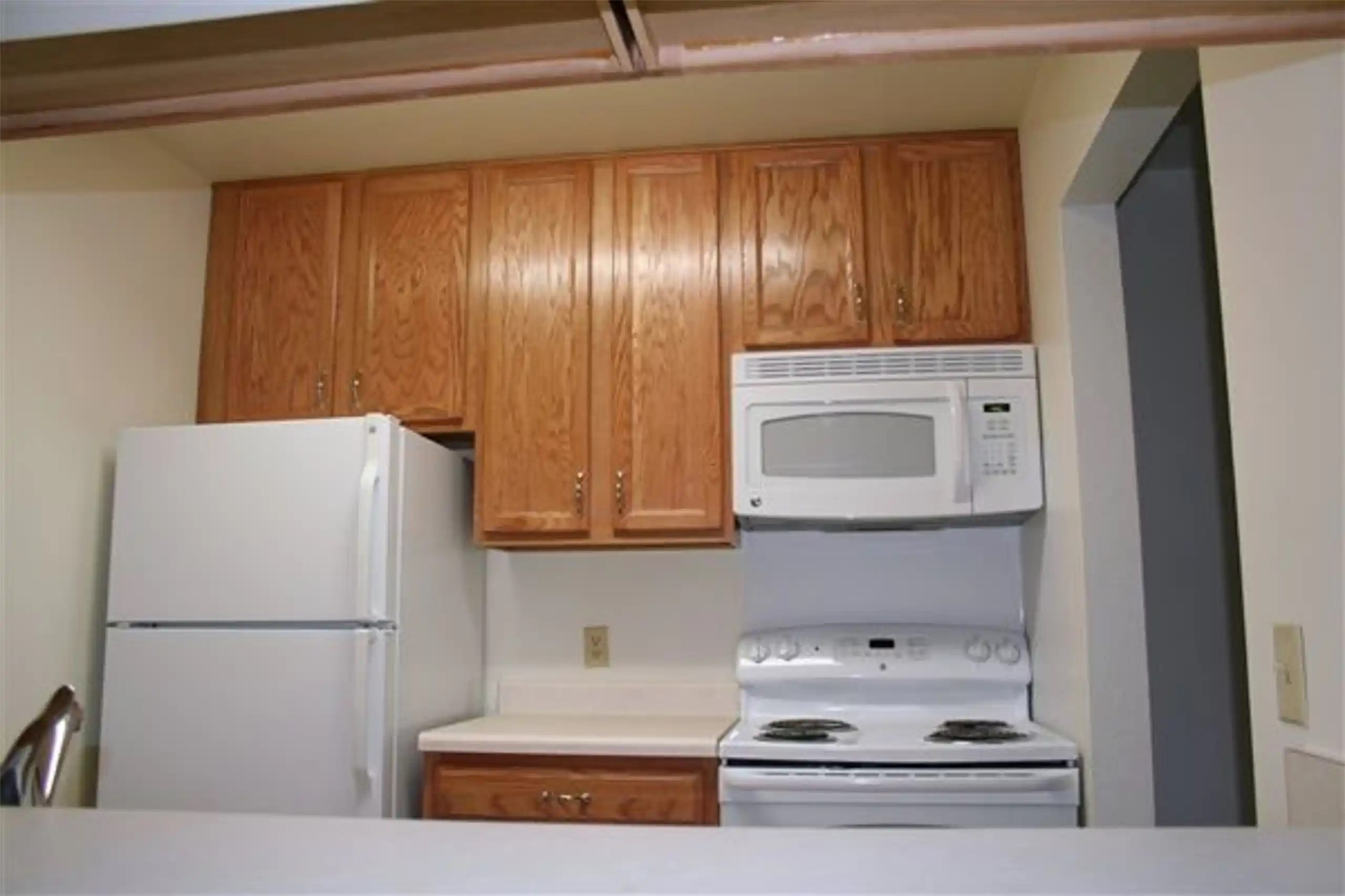 500 Erie St Property Photo 3