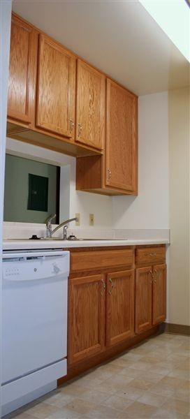 500 Erie St Property Photo 4