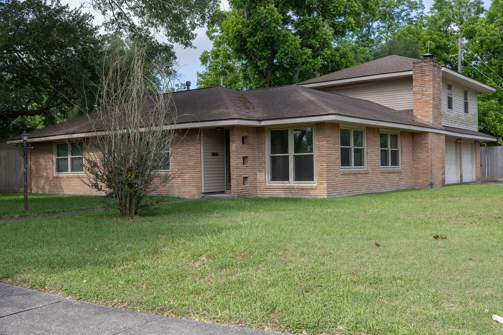 502 Lakeland Drive Property Photo 3