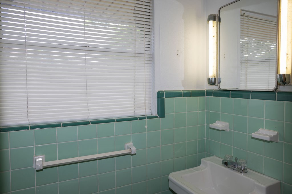 502 Lakeland Drive Property Photo 9
