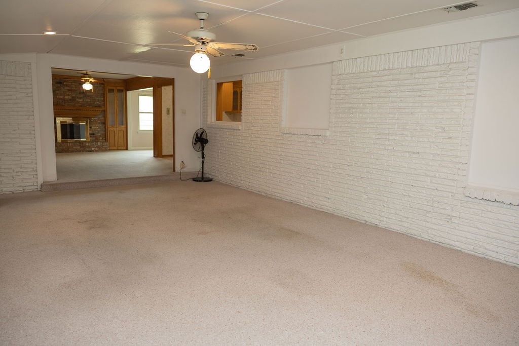 502 Lakeland Drive Property Photo 23