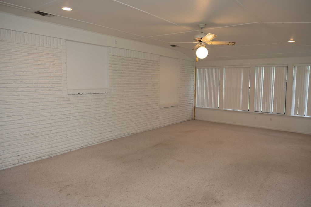 502 Lakeland Drive Property Photo 24