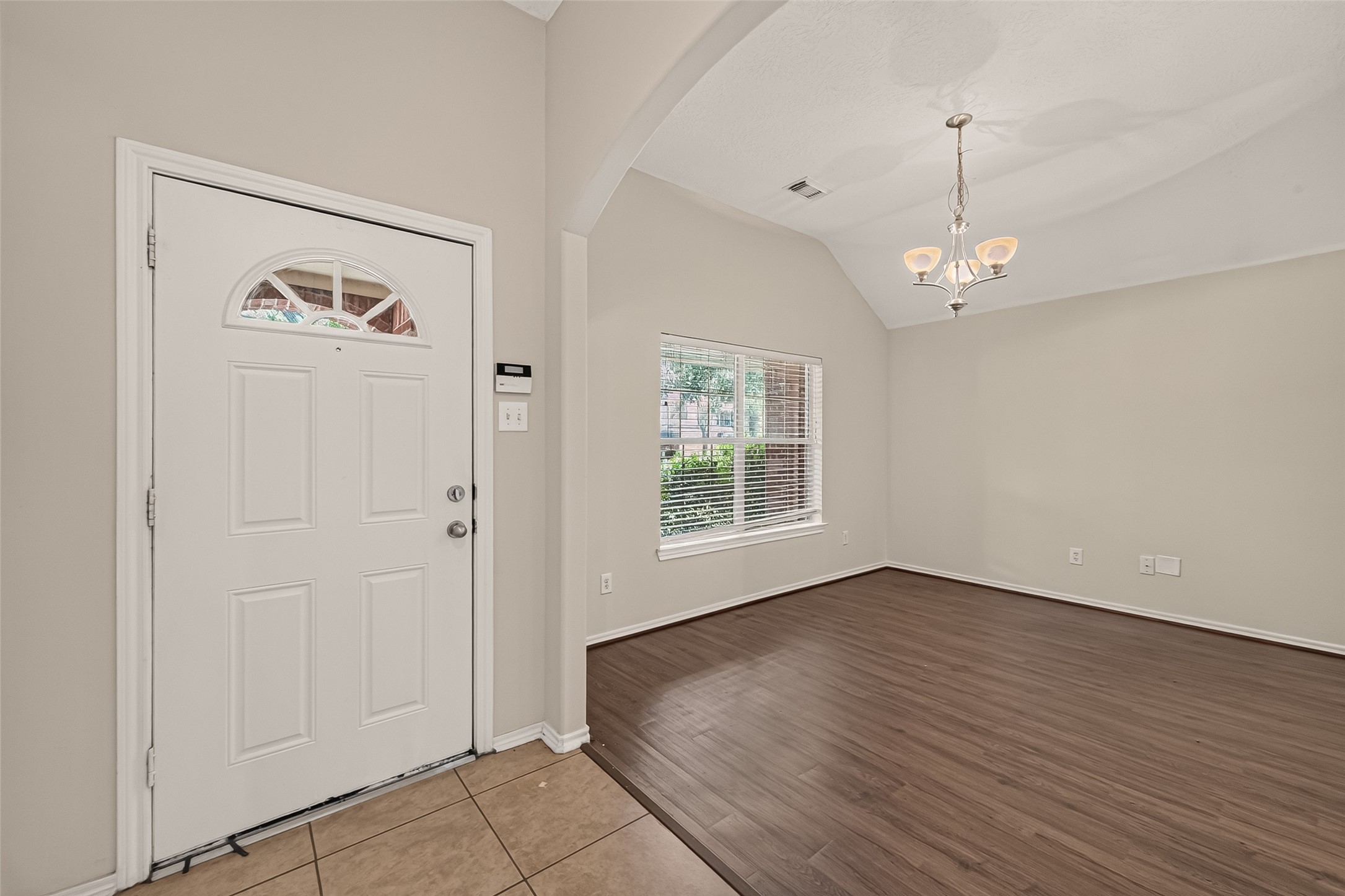 5006 Juniper Walk Lane Property Photo 6