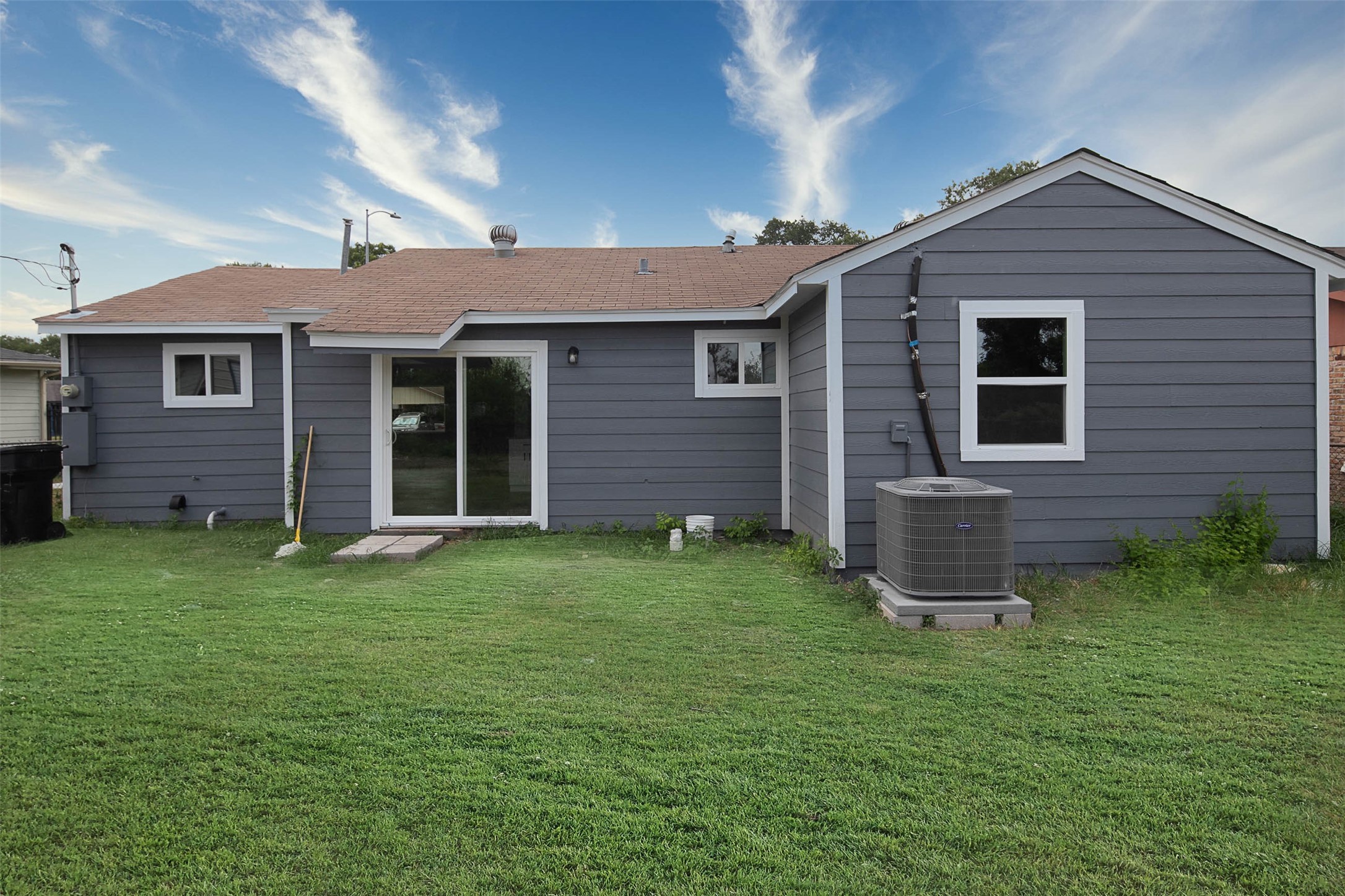3205 Stallings Drive Property Photo 6