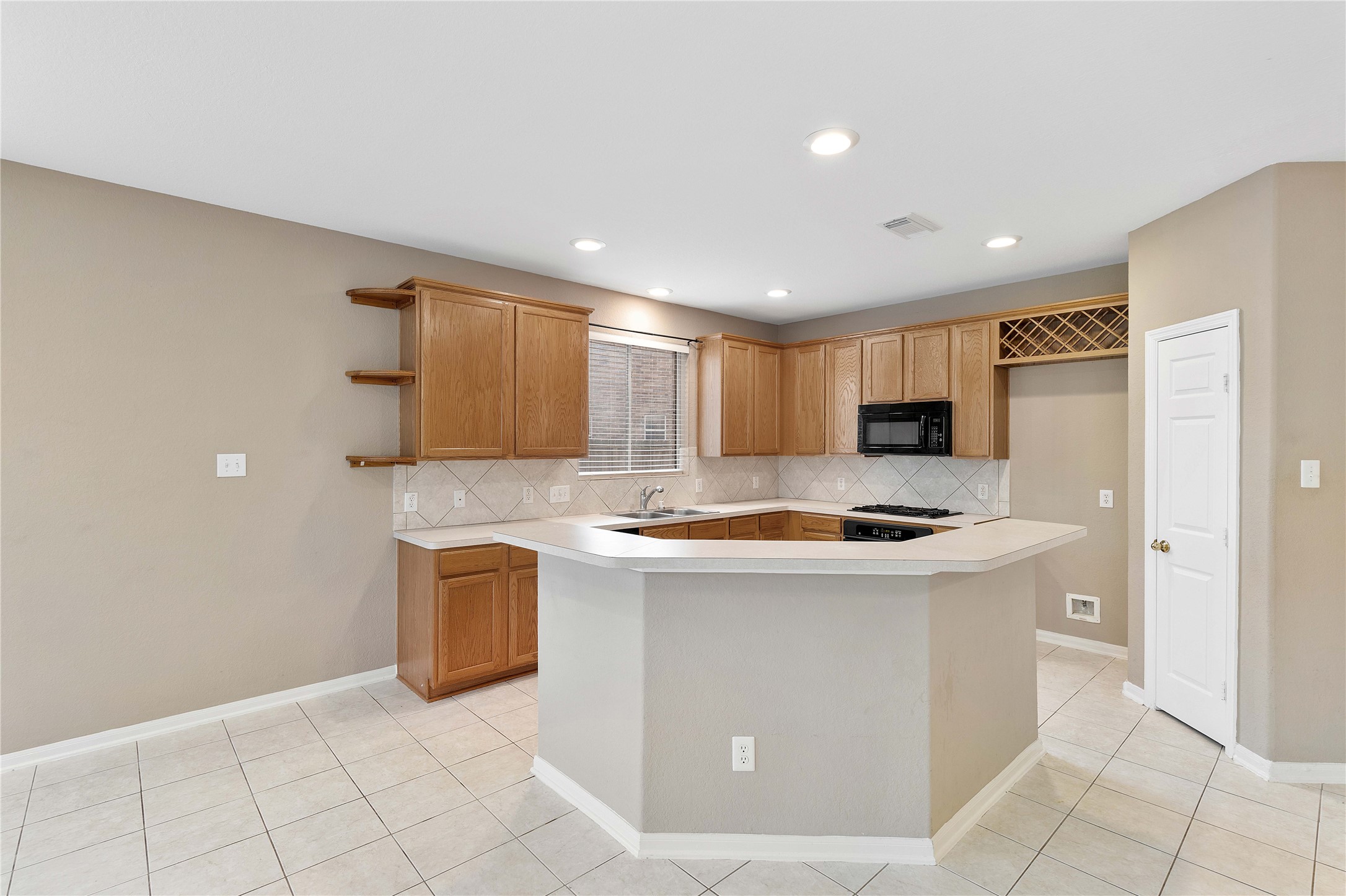 14310 Rosehill Estates Lane Property Photo 5