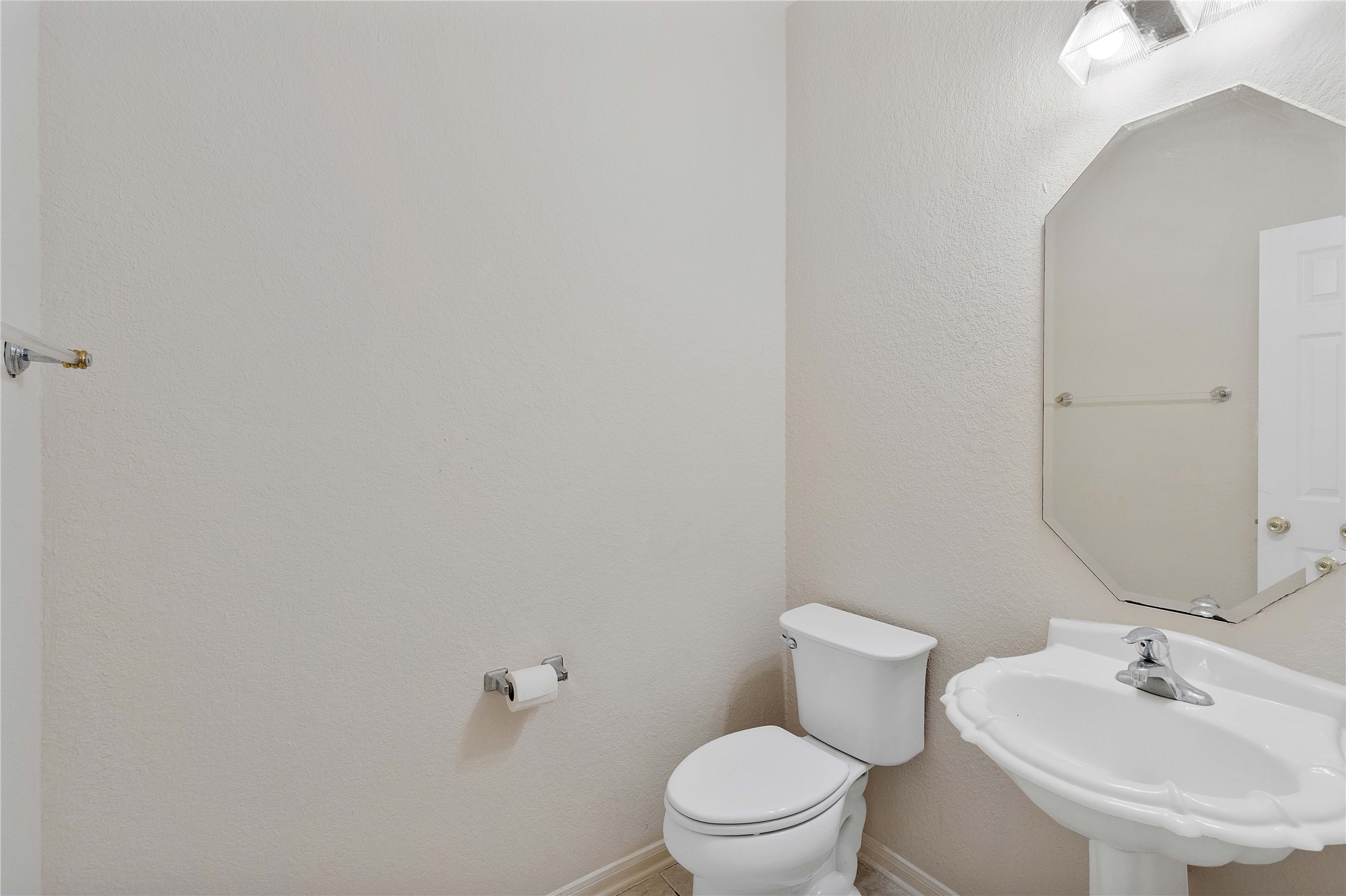14310 Rosehill Estates Lane Property Photo 14