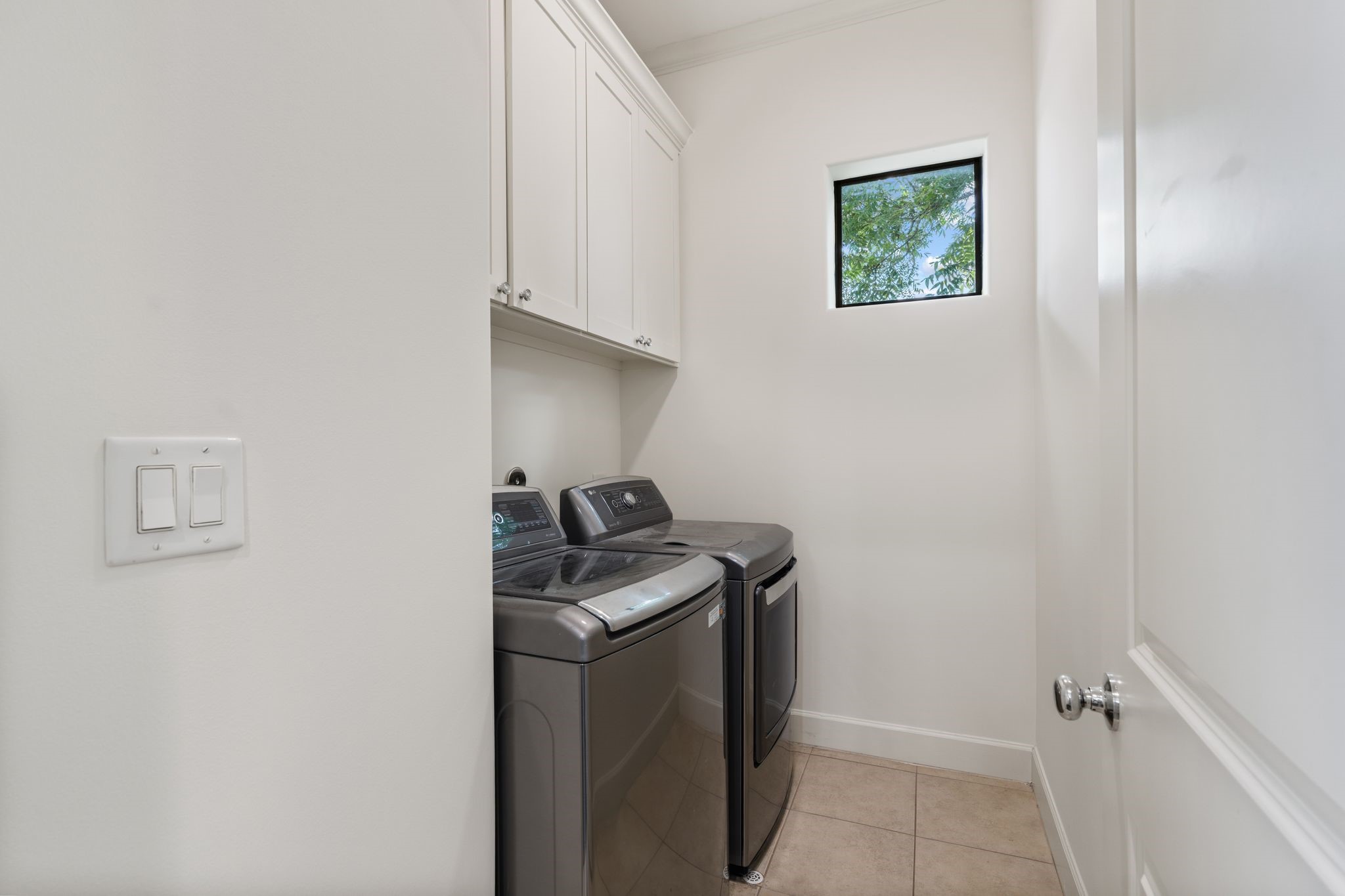 908 Thompson Street Property Photo 21