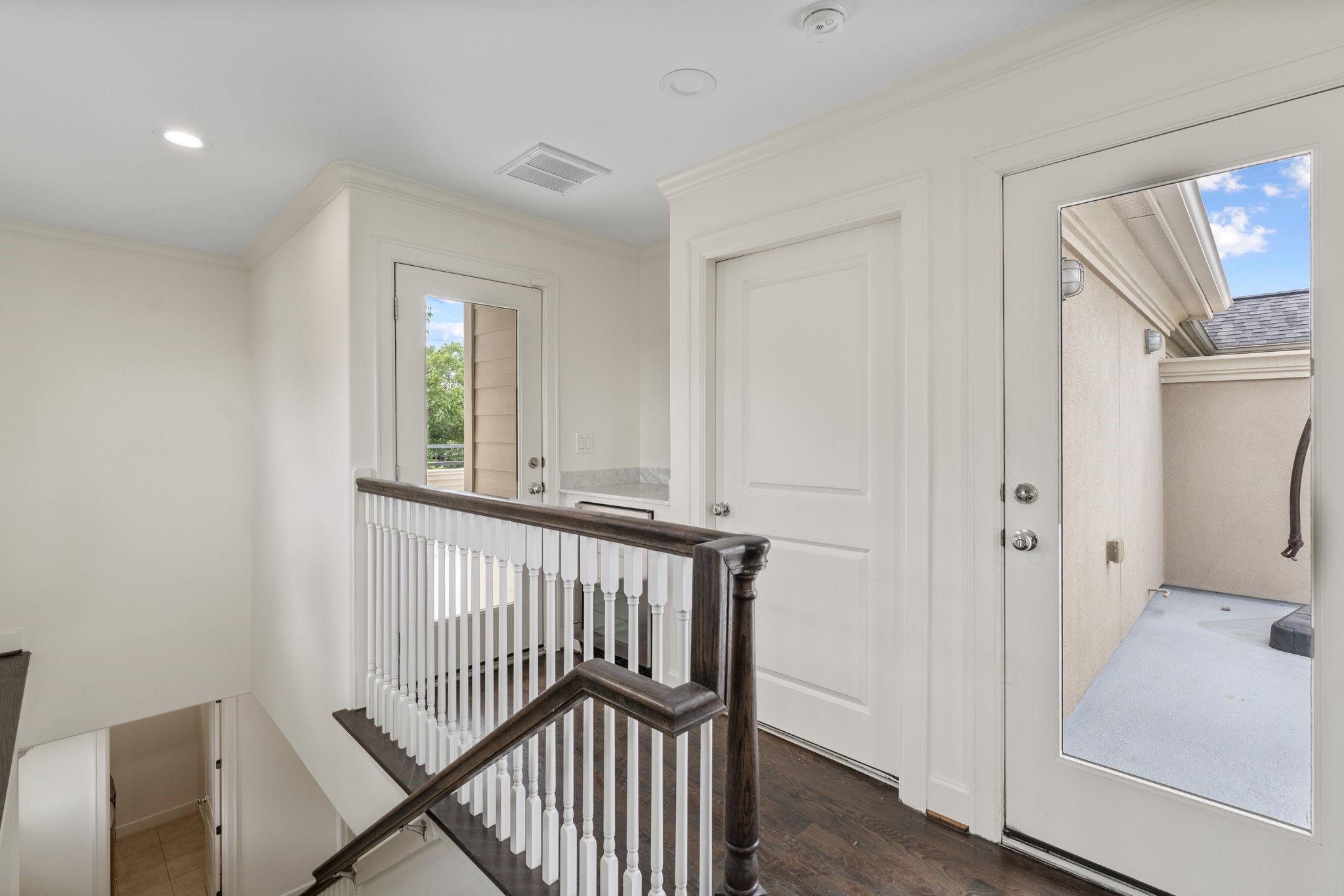 908 Thompson Street Property Photo 23