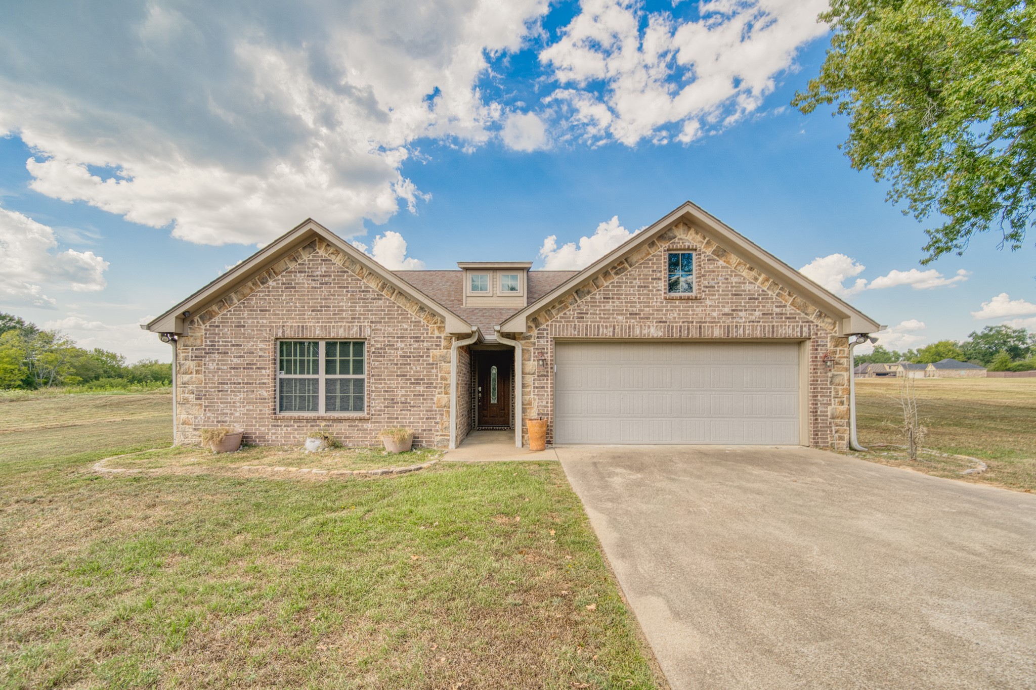 708 W Johnson Highway