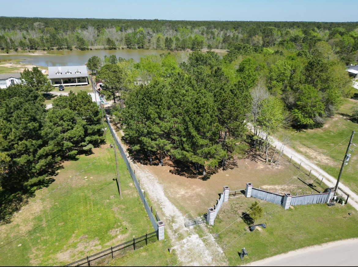 20065 Spring Hill Lane Property Photo 7