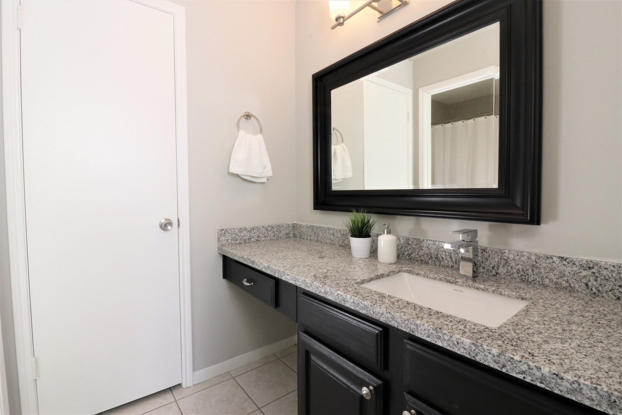 12639 Ashford Hills Drive Property Photo 13