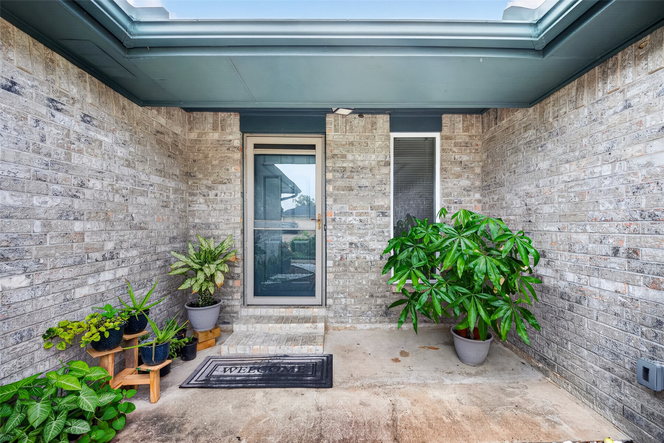 1315 Holbech Lane Property Photo 3