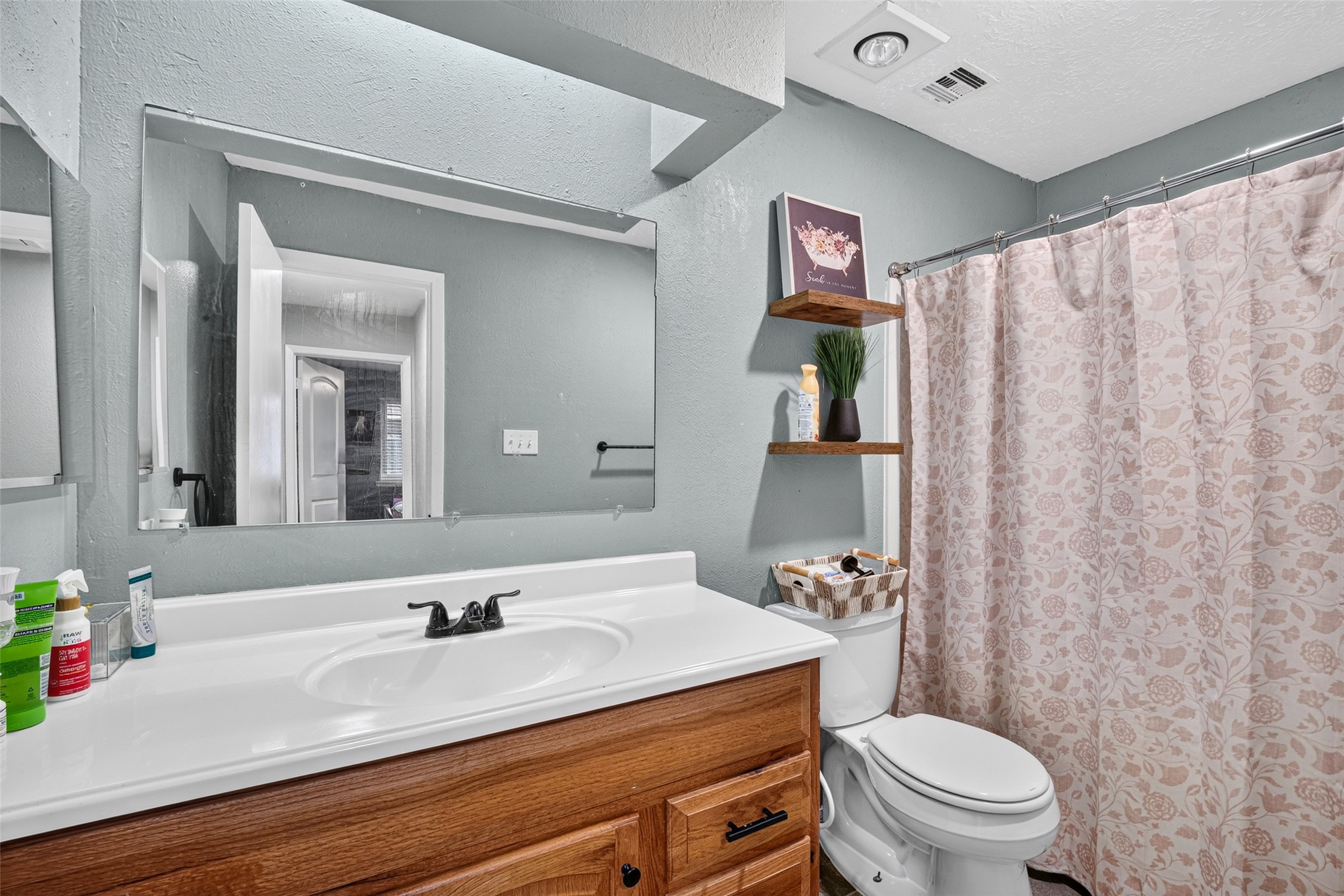 1315 Holbech Lane Property Photo 20
