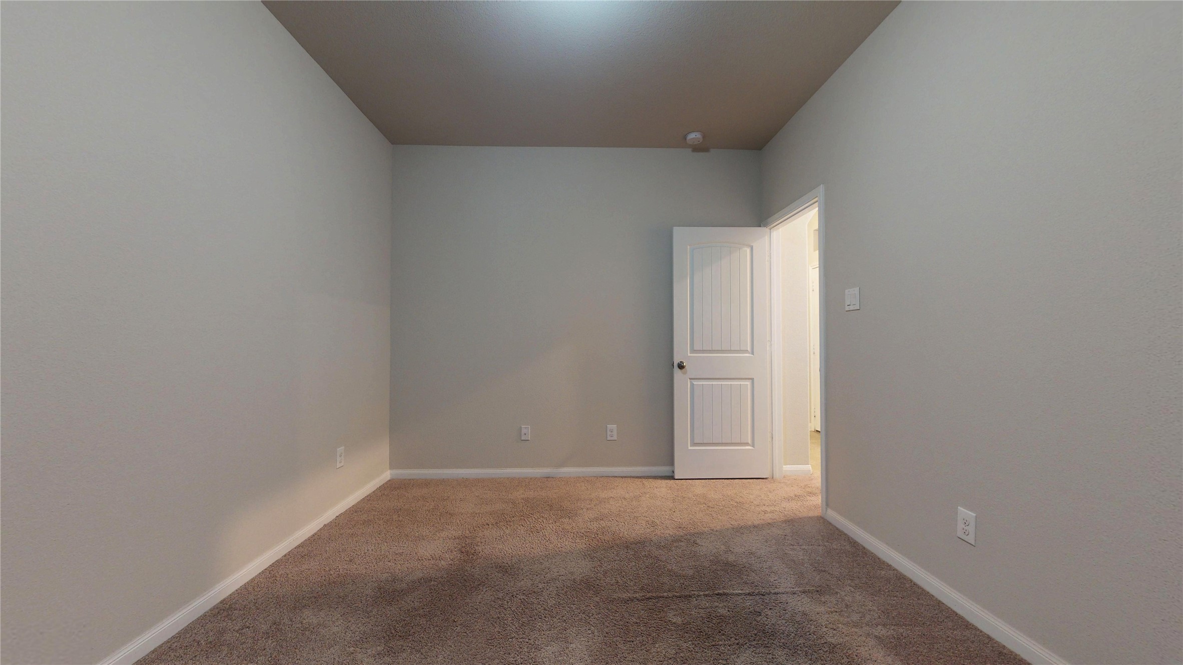 2327 Windy Sail Drive Property Photo 8