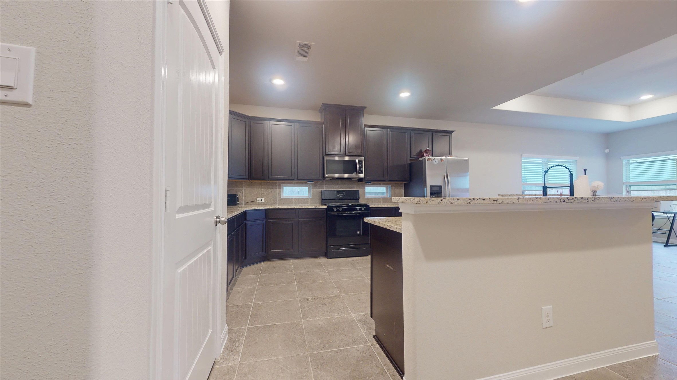 2327 Windy Sail Drive Property Photo 17