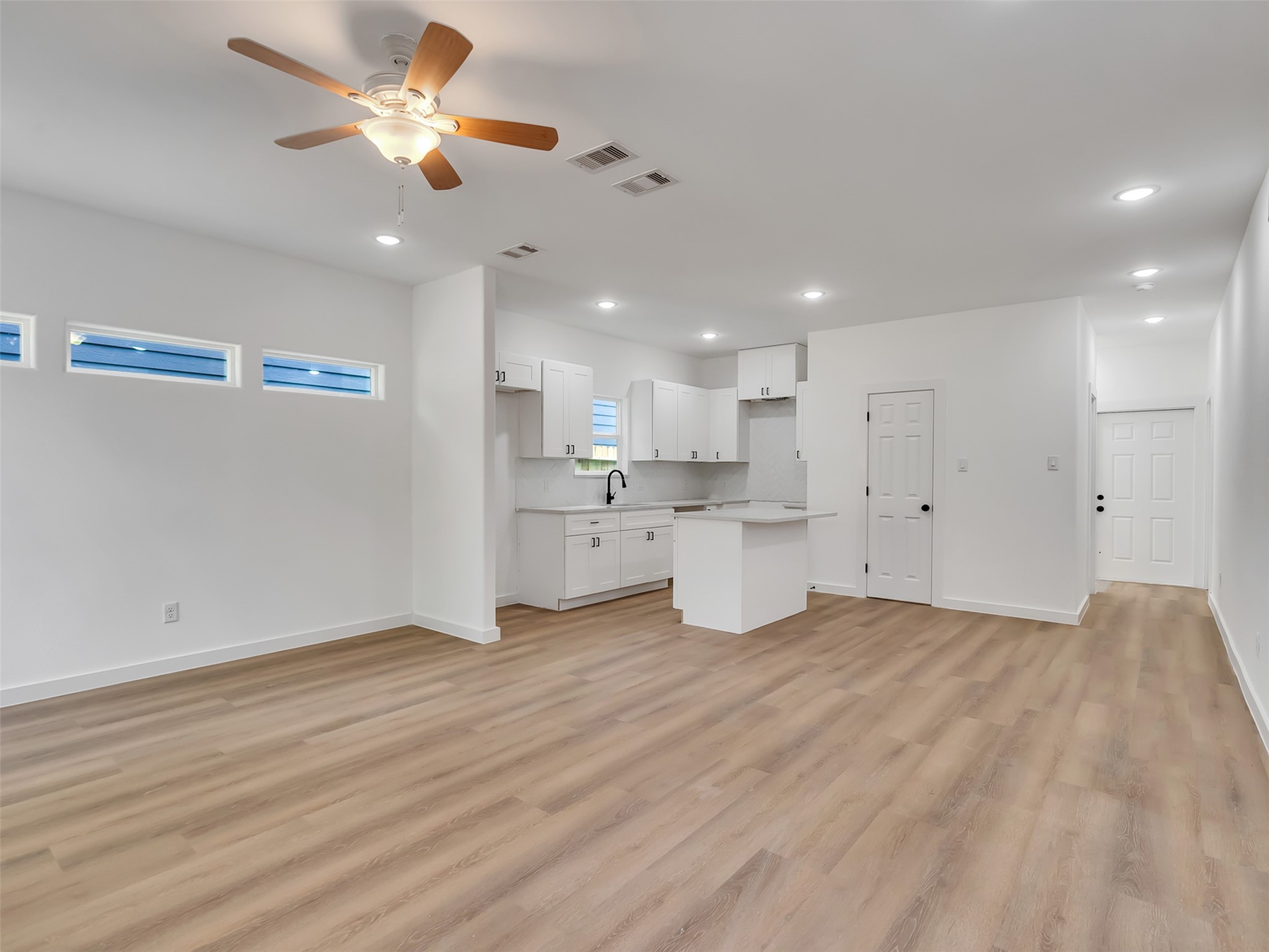 8102 Crestview Unit A/b Drive Property Photo 3