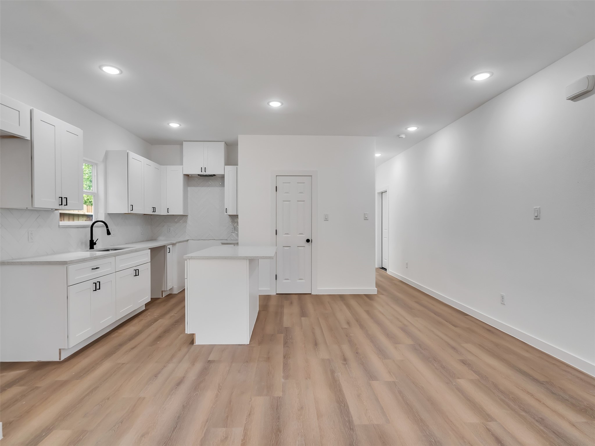 8102 Crestview Unit A/b Drive Property Photo 4