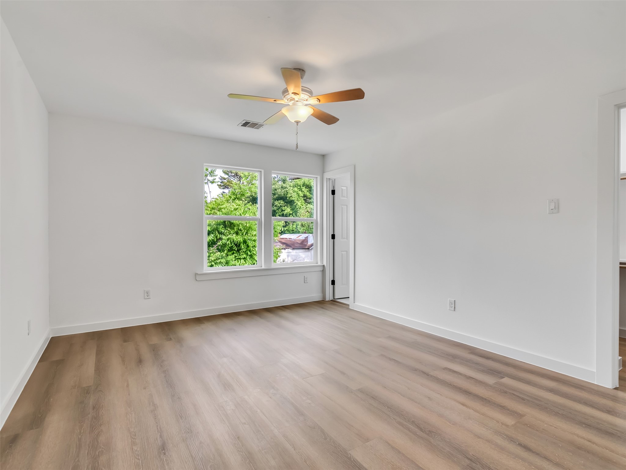 8102 Crestview Unit A/b Drive Property Photo 16