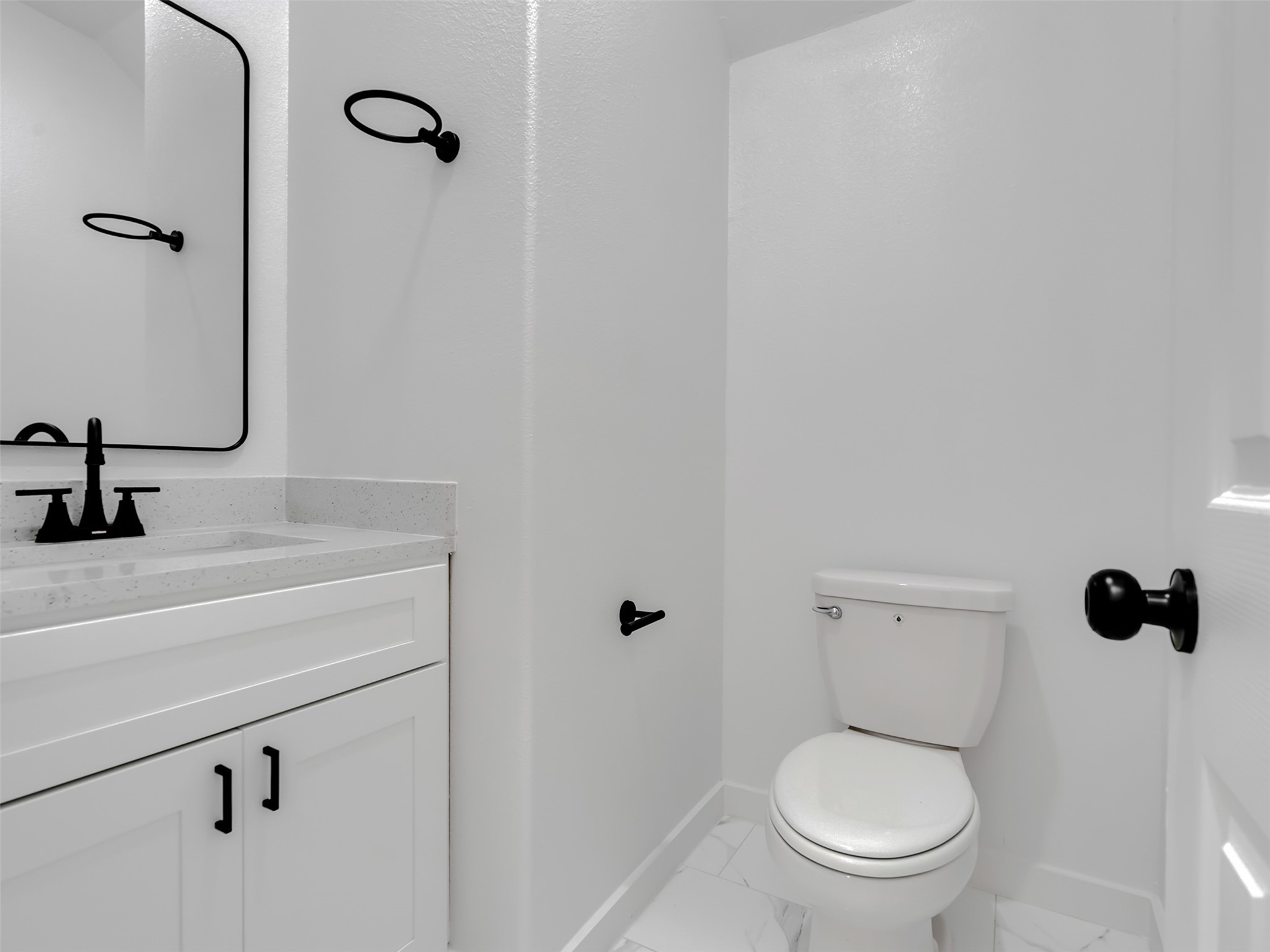 8102 Crestview Unit A/b Drive Property Photo 22