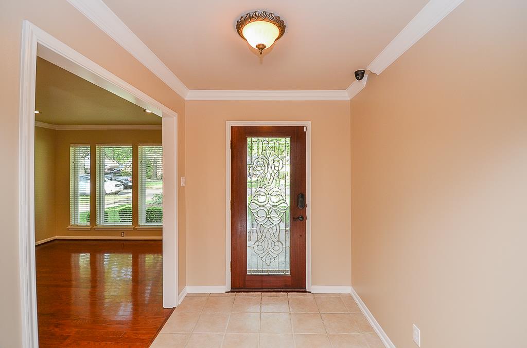 2815 Manila Lane Property Photo 5