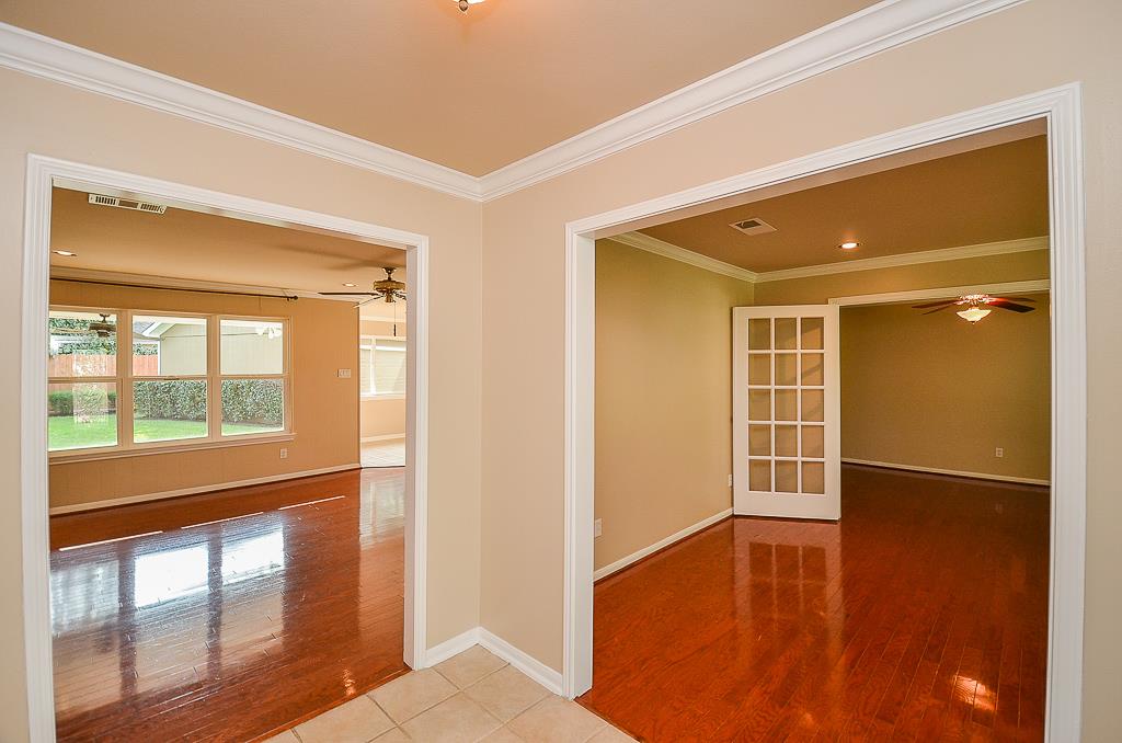 2815 Manila Lane Property Photo 8