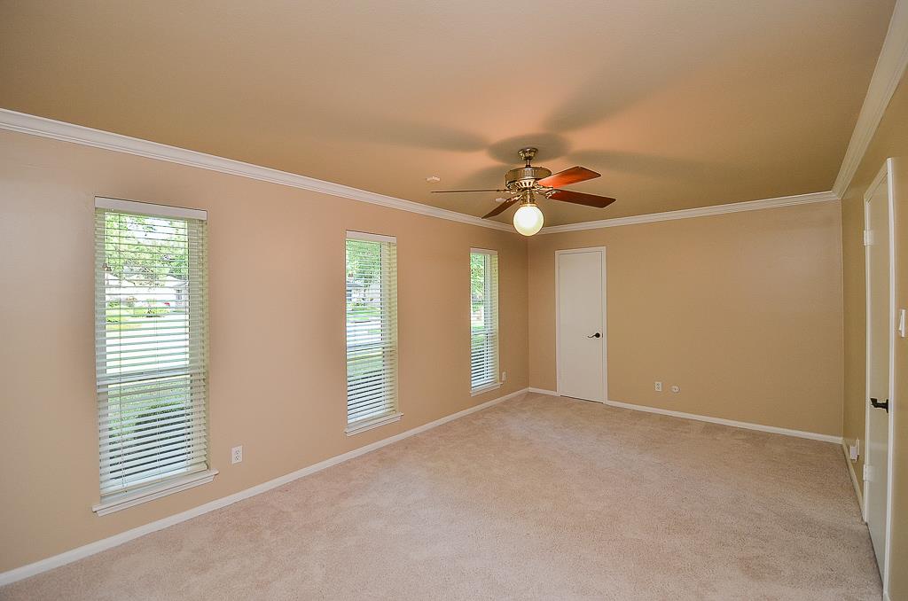 2815 Manila Lane Property Photo 15