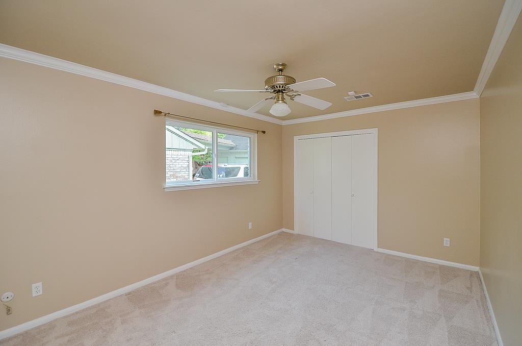 2815 Manila Lane Property Photo 18