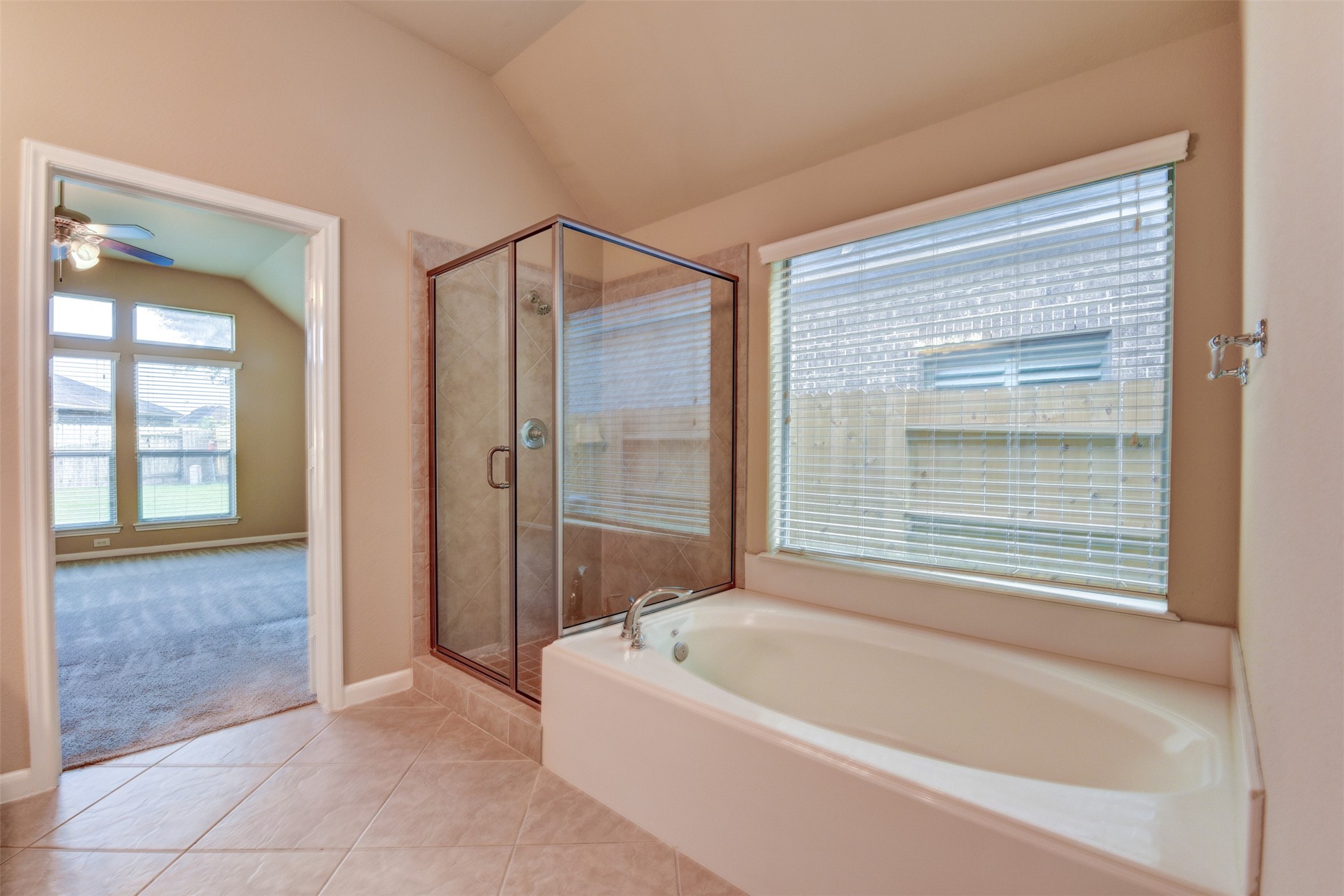 5426 Linden Rose Lane Property Photo 11