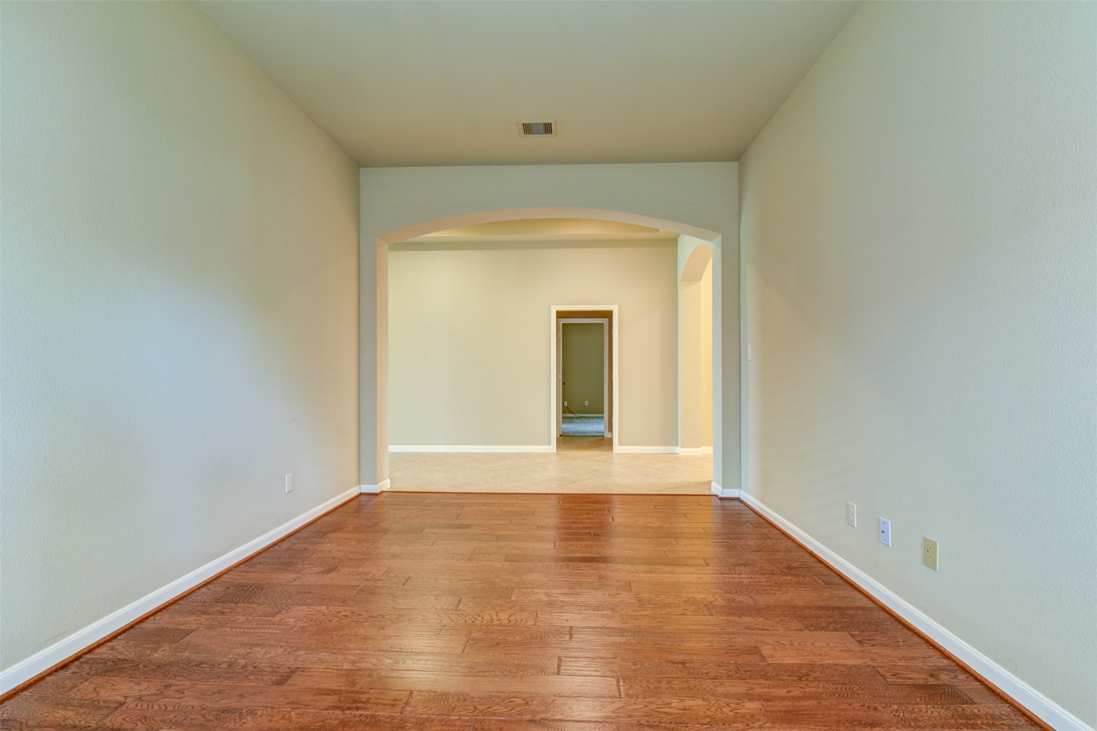 5426 Linden Rose Lane Property Photo 13