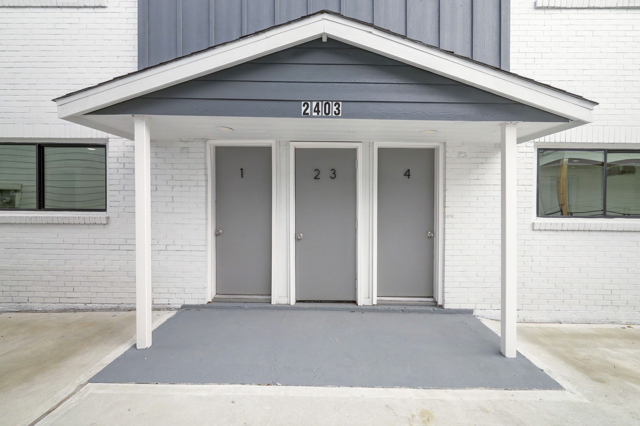 2403 Cleburne Street 3 Property Photo 2