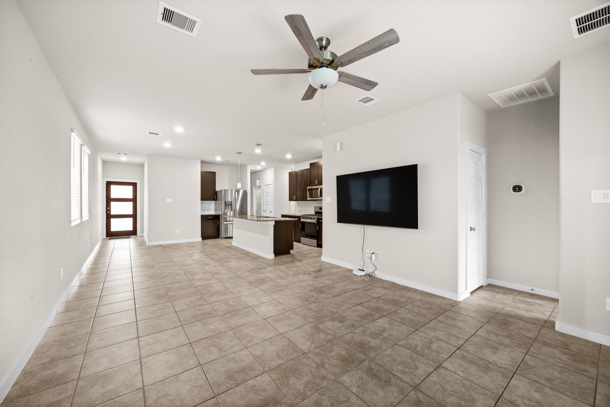 5547 Madden Lane Property Photo 4